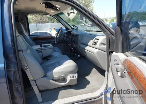 2002 Ford F250 Super Duty из США, поврежденный, VIN 1FTNW21F82ED23253